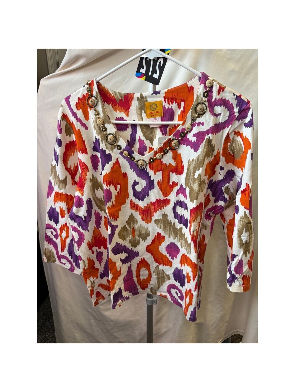 272 Ruby Rd Petite Orange Purple Ikat Print Beaded V-Neck 3/4 Sleeve Top PL